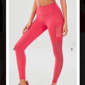 NWT! Fabletics Mila Powerhold Leggings